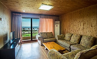 Witch's  broomstick Pension