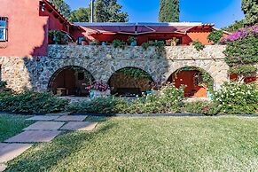 Casa Paraiso Boutique B&B