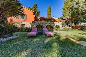 Casa Paraiso Boutique B&B