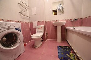 Komsomolskaya 15 - 164