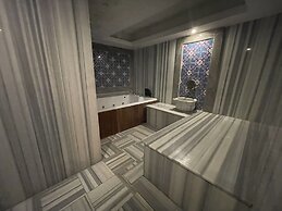 Le Luxe suites hotel & SPA