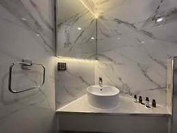 Le Luxe suites hotel & SPA