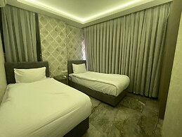 Le Luxe suites hotel & SPA