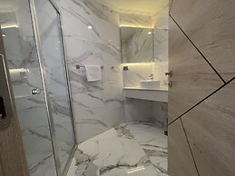 Le Luxe suites hotel & SPA