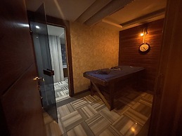 Le Luxe suites hotel & SPA