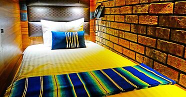 Cadillac Hotel Boutique