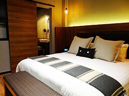 Cadillac Hotel Boutique