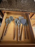 Canyon Plaza Premier Studios and Apts