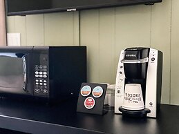 The River Hills Motel - Algoma, WI - Near Door County