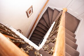 Bee's Townhouse Apartment