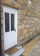 Bee's Townhouse Apartment