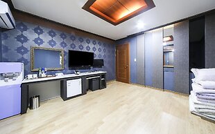 M Boss Motel