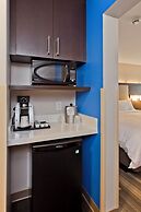 Holiday Inn Express & Suites Green River by IHG