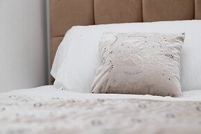 The Avenue Apartments