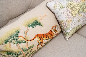 The Avenue Apartments