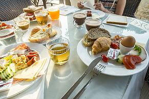 Okeanis Golden Resort