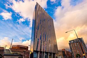 Hilltop Serviced Apartments- Deansgate