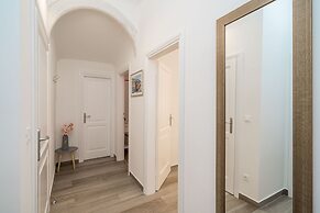 Old Town Apartment Near Stradun