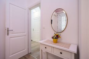Old Town Apartment Near Stradun