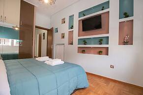 Stunning Apt near Acropolis Museum by GHH