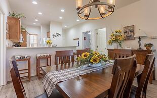 Simple Serenity 3 Bedroom Condo by RedAwning