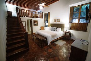 Hotel Hostal El Farol