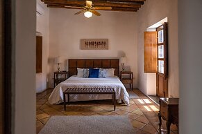 Hotel Hostal El Farol