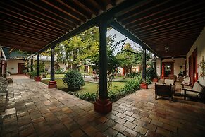 Hotel Hostal El Farol