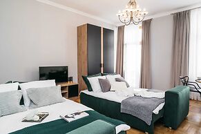 Papillon Apartment - LoftAffair