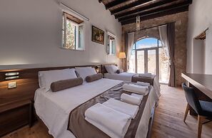La Regina Veneziana Guest House & Cafe