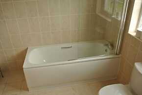 Immaculate 5-bed House in Glin, Limerick