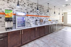 La Quinta Inn & Suites by Wyndham Dallas - Frisco Stadium