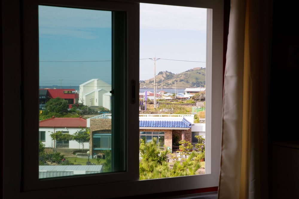 EQ Stay Hotel