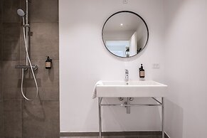 The Lakes apartments by Daniel&Jacob’s