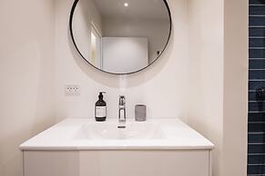 The Lakes apartments by Daniel&Jacob’s