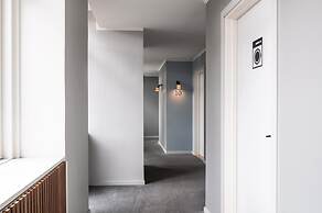 The Lakes apartments by Daniel&Jacob’s