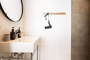 The Lakes apartments by Daniel&Jacob’s