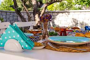 Cemal Alacati Butik Hotel