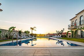 Cemal Alacati Butik Hotel