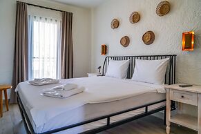 Cemal Alacati Butik Hotel