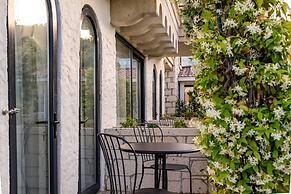 Cemal Alacati Butik Hotel