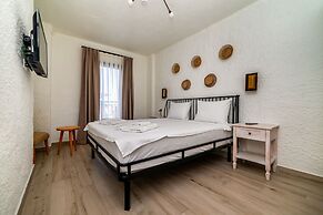 Cemal Alacati Butik Hotel