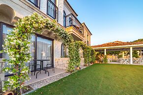 Cemal Alacati Butik Hotel