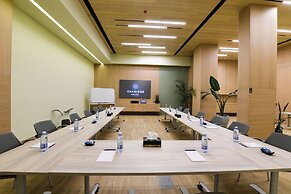 Oakridge Hotel & Spa