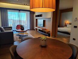 Oakridge Hotel & Spa