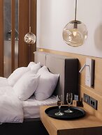 Oakridge Hotel & Spa