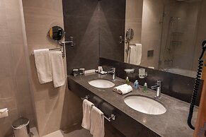 Oakridge Hotel & Spa