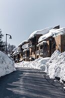 Oakridge Hotel & Spa