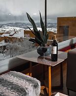 Oakridge Hotel & Spa