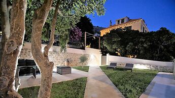 Holiday Home Festina Lente